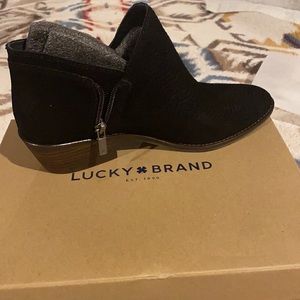 NIB Lucky 🍀 Brand booties